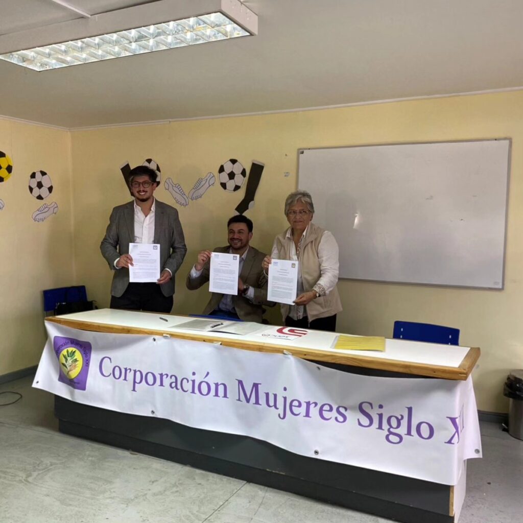 Firma convenio con SENCE